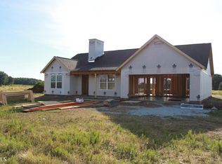 5677 Reed Creek Hwy #2, Hartwell, GA 30643