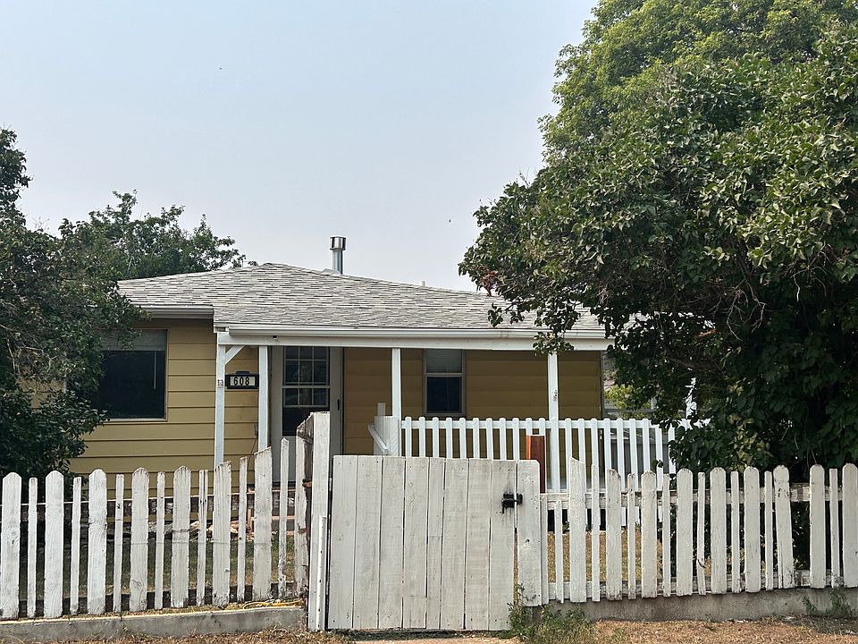 1st image of 608 21st St S