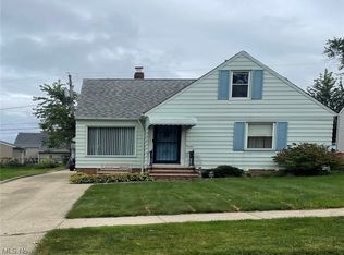 11610 Crofton Rd, Garfield Heights, OH 44125