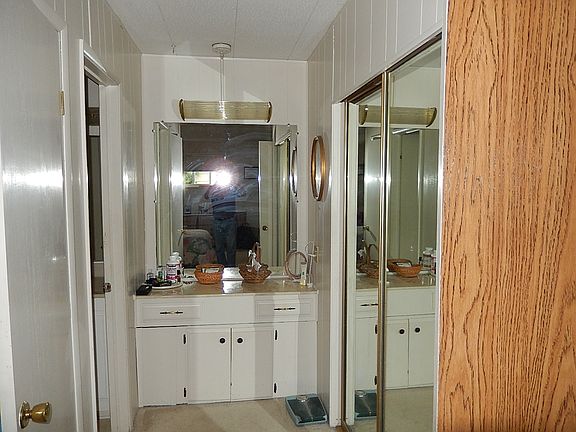 4th image of 1415 84th St SE Unit 37