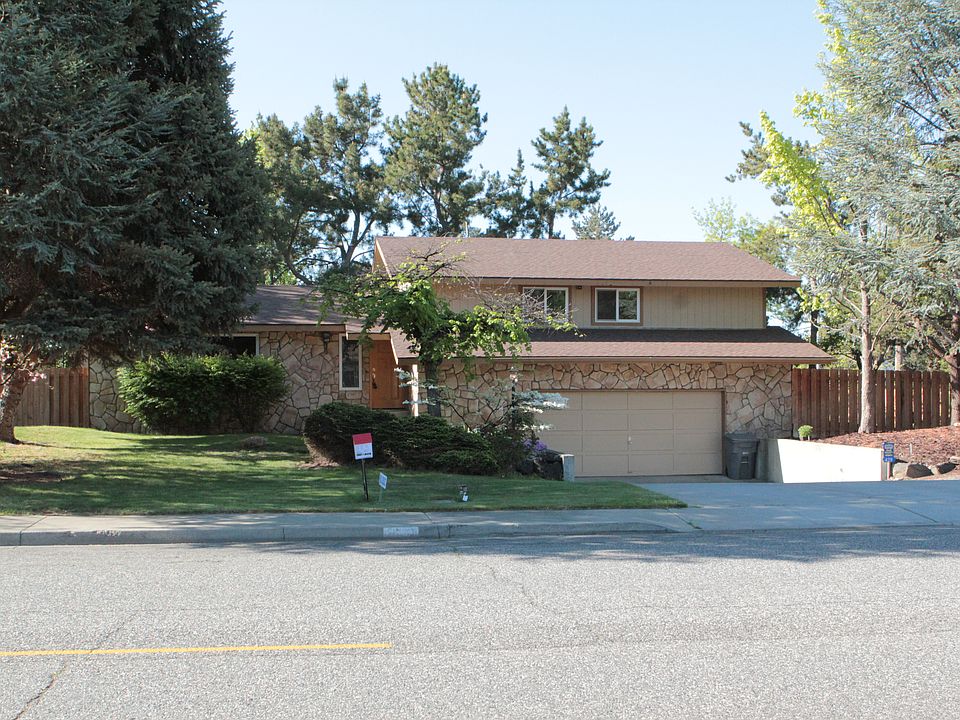 1st image of 429 Snyder St