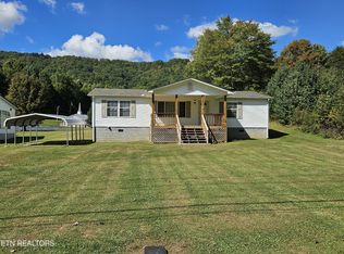 1803 Back Valley Rd, La Follette, TN 37766