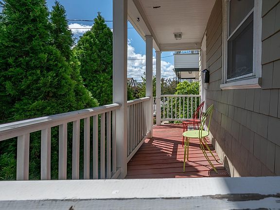 3rd image of 70 Dean St