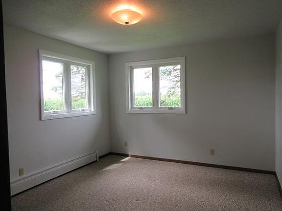 3rd image of 2095 Old Beaver Rd