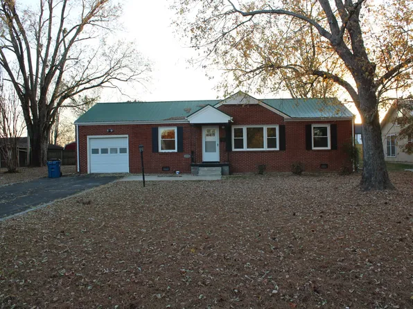 1804 West St, Manchester, TN 37355