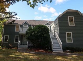589 York St #5, York, ME 03909