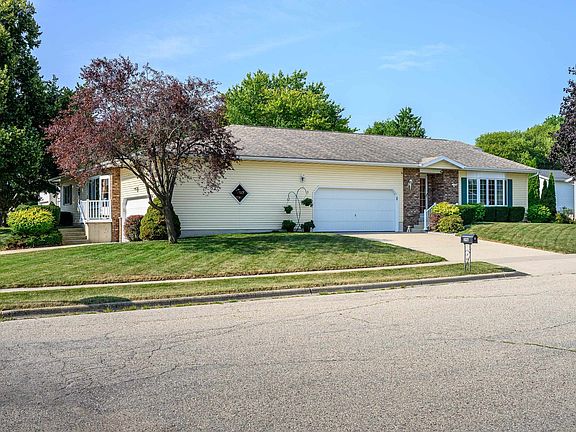 5th image of 396 Robinson Rd