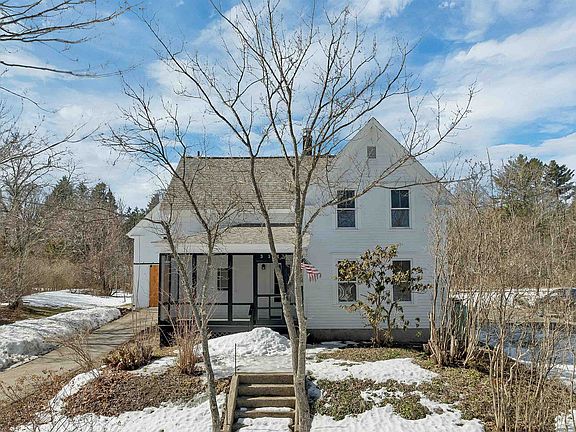 3rd image of 336 Main Street