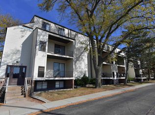 3207 W Willow Knolls Dr UNIT 66C, Peoria, IL 61614