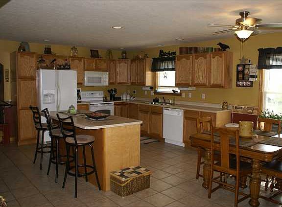 4th image of 1412 N Patriot Dr