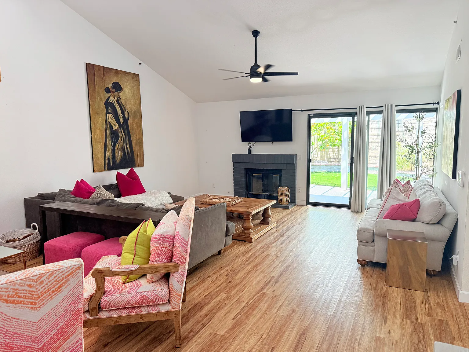 Spyglass Cir, Vista — Photo 3