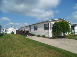 28450 Spruce Dr #307, Flat Rock, MI