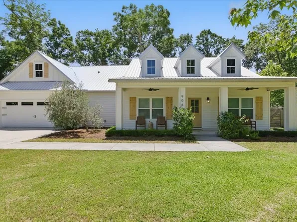 9061 Katherine Way, Fanning Springs, FL 32693