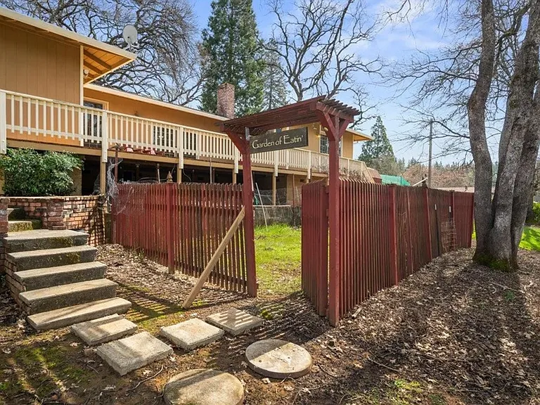 419 Greenwood Dr — Photo 24