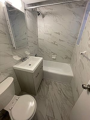 5th image of 84-55 Daniels St #4K
