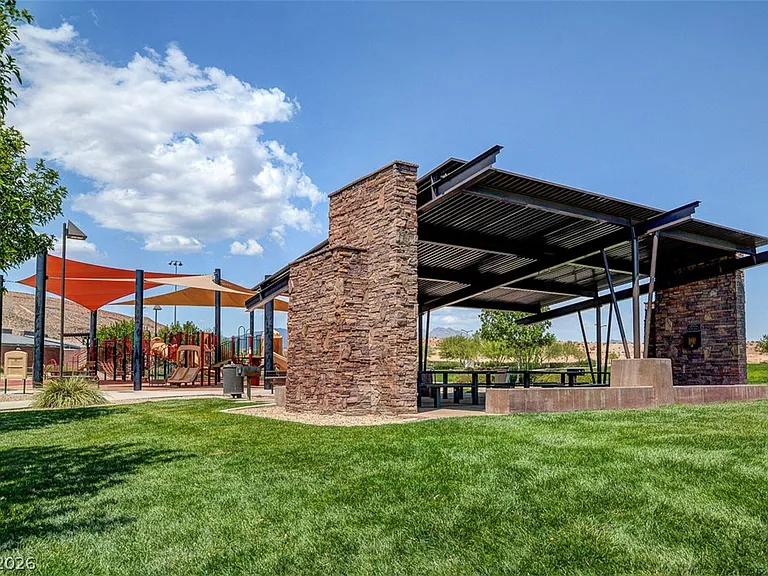 5024 Terramont Dr — Photo 45