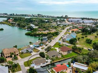 702 Albee Rd W, Nokomis, FL 34275