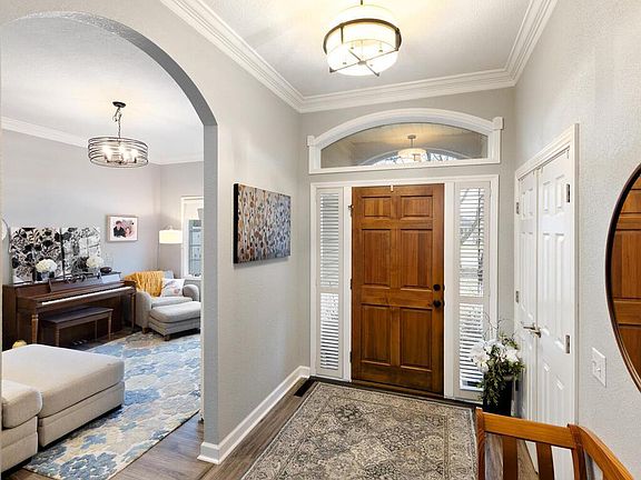 3rd image of 1603 Goldenrod Ct