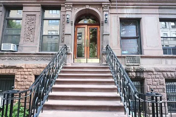 Rented by Oxford Property Group | media 12