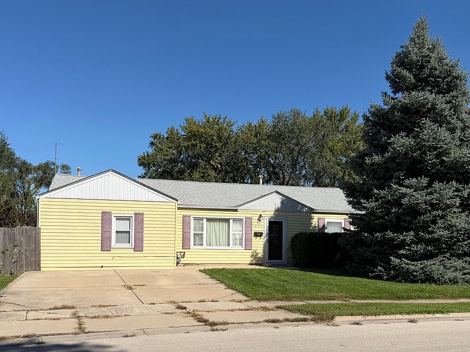 1st image of 1827 Burry Circle Dr