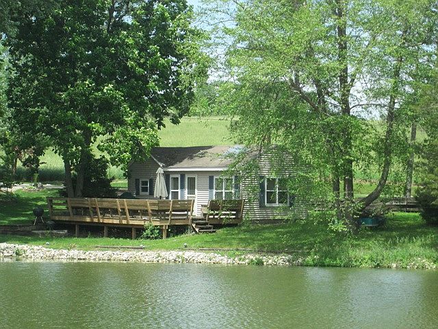 1st image of 20 Lake Warren Dr