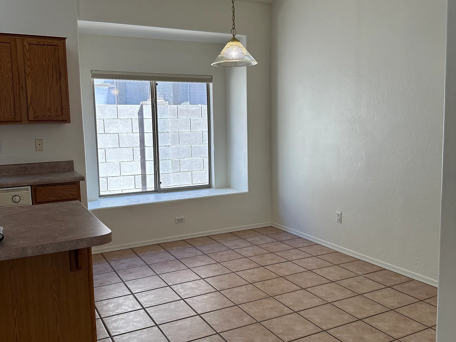 12170 N Kylene Canyon Drive — Photo 4