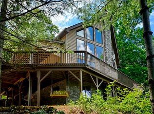 689 Ski Lodge Rd, Maggie Valley, NC 28751