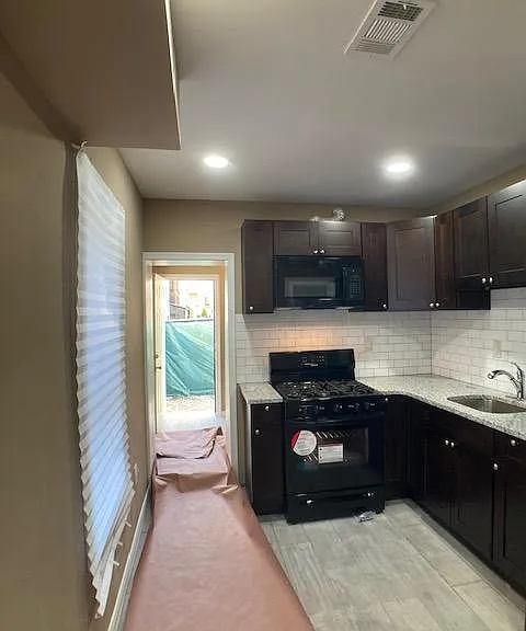 4523 Parrish St — Photo 75