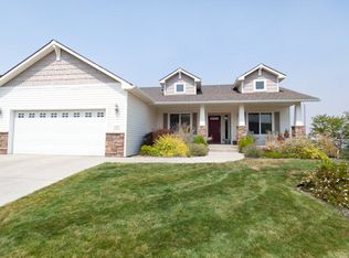 1070 SW Latour Peak St, Pullman, WA 99163