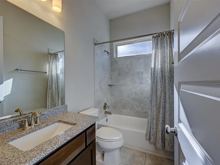 3030 Isabella Ln — Photo 31