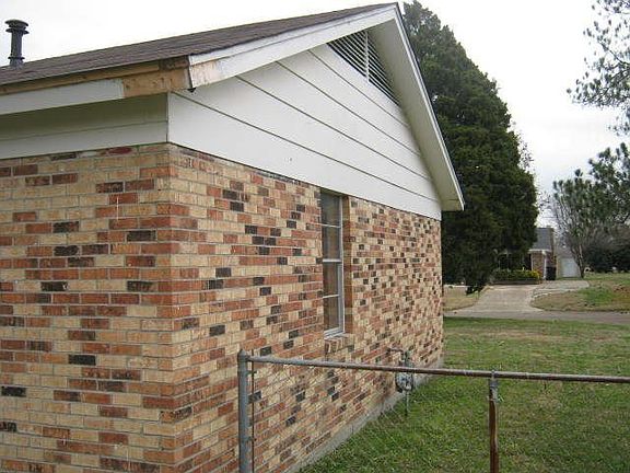 5th image of 1650 Northview Dr