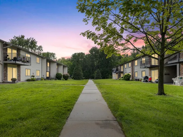 W170N11565 Armada DRIVE, Germantown, WI 53022