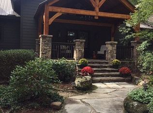 553 Thomas Knob Trl, Scaly Mountain, NC 28775