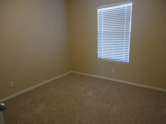 7044 Glen Hills Dr NE — Photo 9