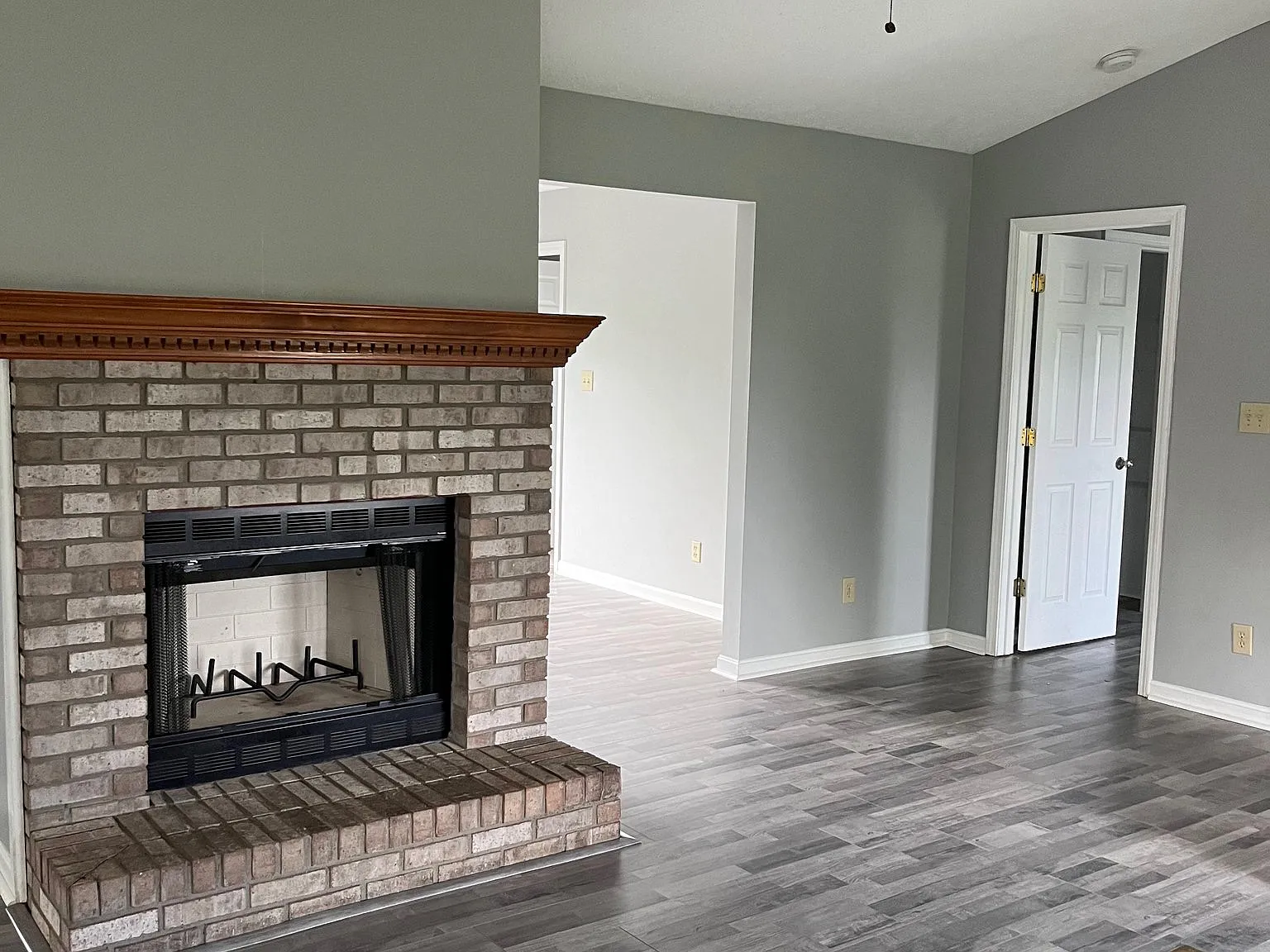 3 bed, 1200 sqft, $1,650 — Photo 3