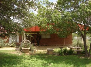 6530 Nutmeg Rd, Grape Creek, TX 76901