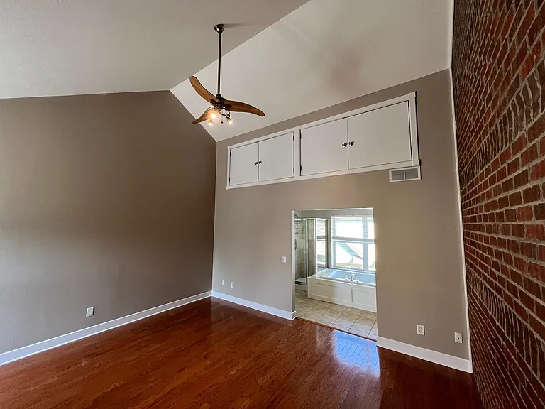 1088 Perry St #C — Photo 8