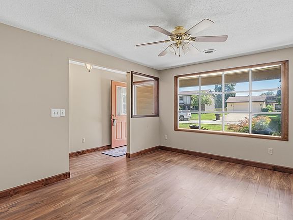 3rd image of 6711 Rockingham Dr