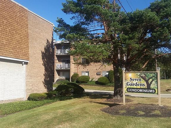 3rd image of 3640 Westwood Northern Blvd Unit 15