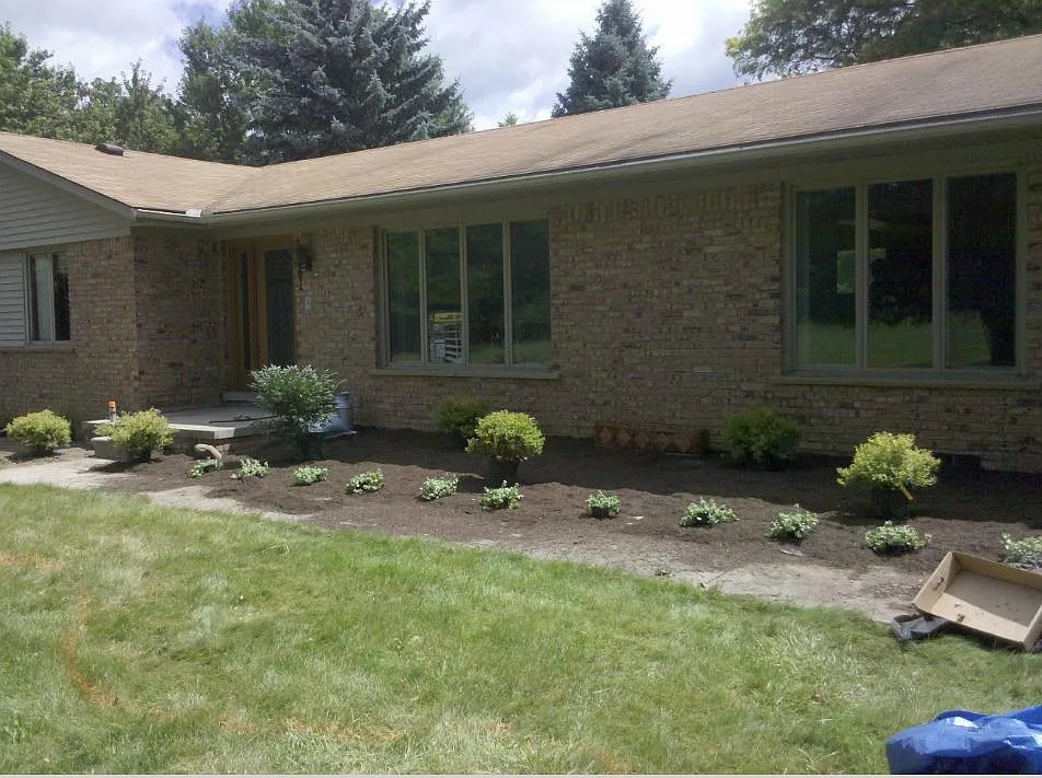 2195 Silver Maple Dr photo 1