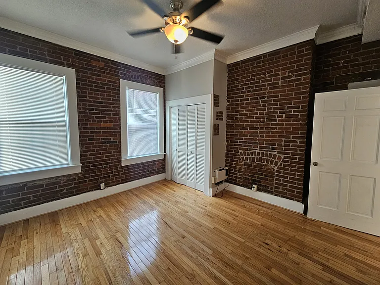 607 Lindsay St #4 — Photo 7
