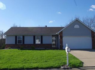 2421 Copper Creek Rd, Maryville, IL 62062