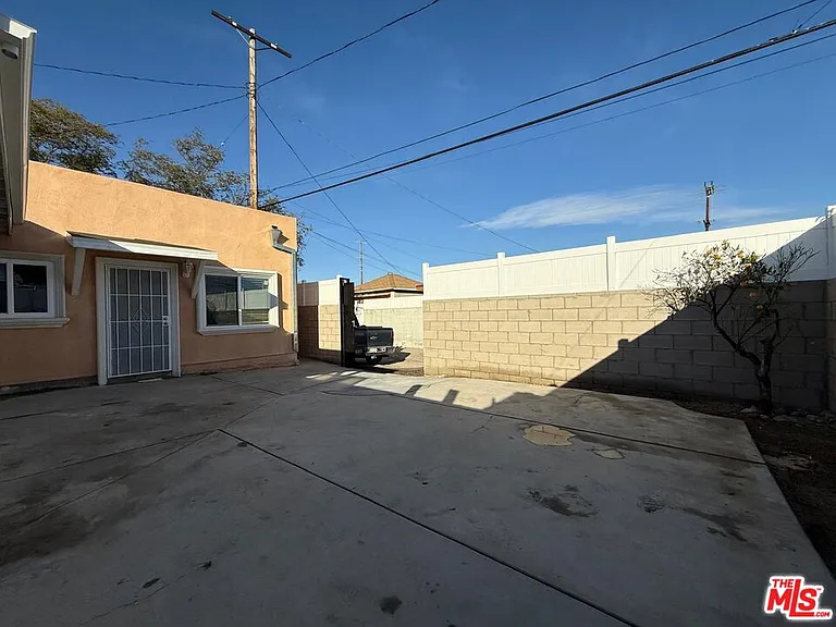 7632 Kraft Ave — Photo 12