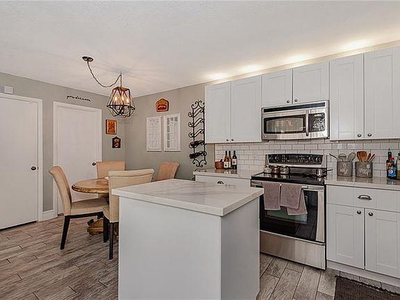 3rd image of 2872 Waterford Dr S #2872