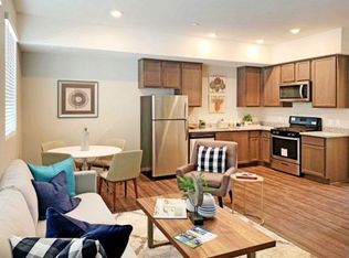 900 E 12th St E #305, National City, CA 91950