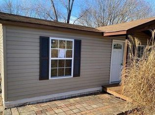 6495 Craig Dr, Cedar Hill, MO 63016