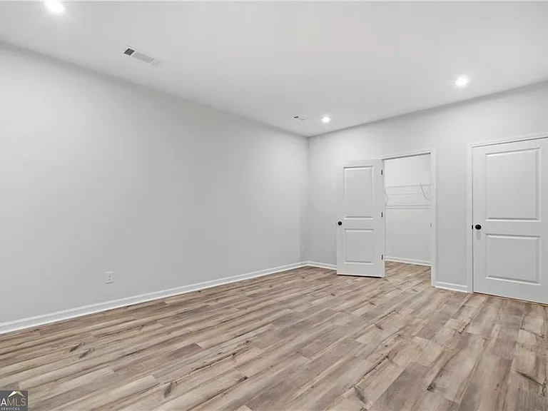 2676 Creek View Ter — Photo 28