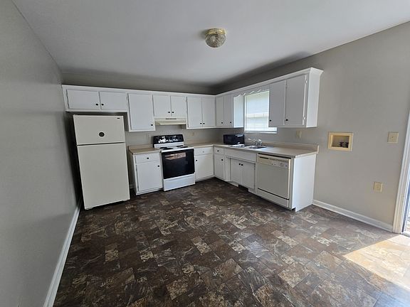 3rd image of 206 Mitchell St APT 2