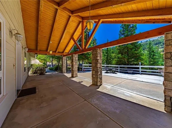 52040 Pettitt Rd, Oakhurst, CA 93644