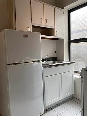 Rented by Bond New York | media 20